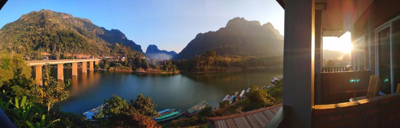 Arthith Guesthouse Nong Khiaw Exterior photo